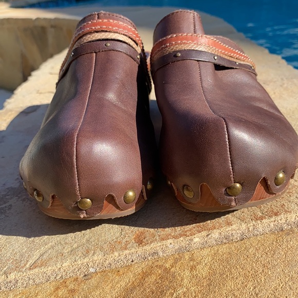 OluKai clogs - Picture 6 of 8